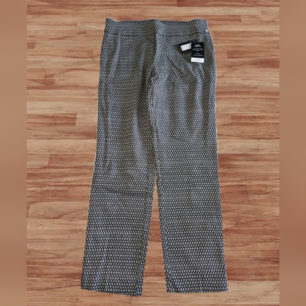 COUNTERPARTS NWT Size 12 Black And White Patterned Super Stretch Pants